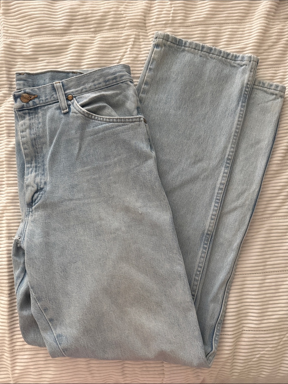Wrangler Light Blue Men’s Jeans - Classic Straight Fit